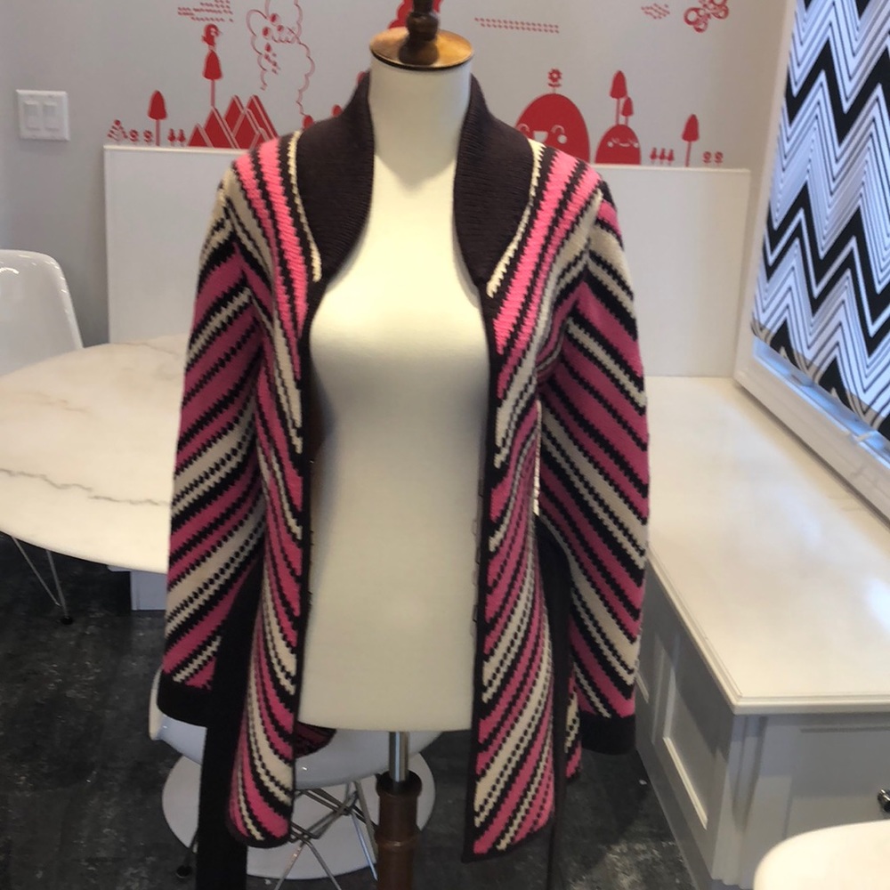 SOLD! Alice+ Olivia shawlcollar belted cardigan. L - Picture 3 of 8